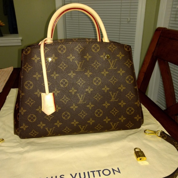 Louis Vuitton Handbags - Purse